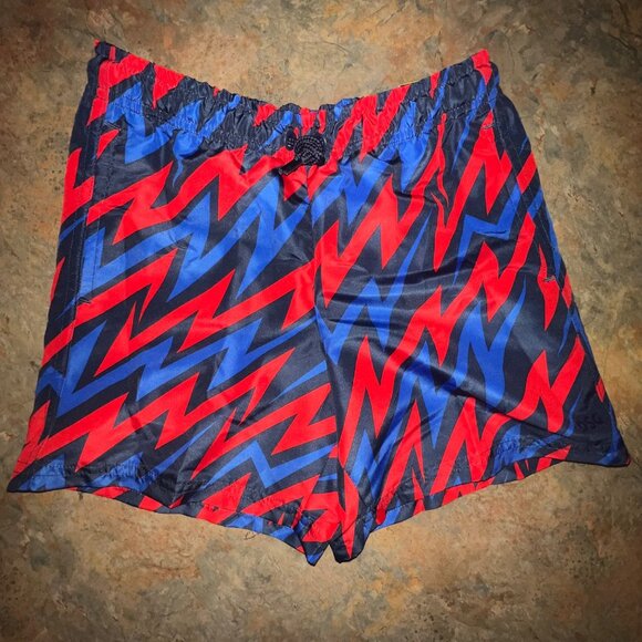 DSG Mens Woven Training Shorts XS Athletic Fit Elastic Waist Red & Blue Zigzag P - Picture 1 of 9